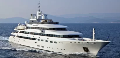 o-mega-yacht.webp