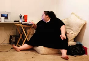 fat-woman-internet_1654487i.webp