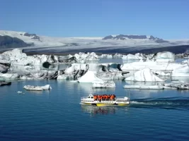 jokulsarlon-sigling.jpg