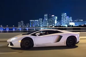 Lamborghini-Aventador.webp