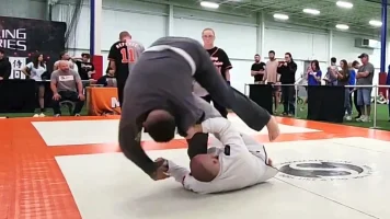 Lex Throw 3.webp