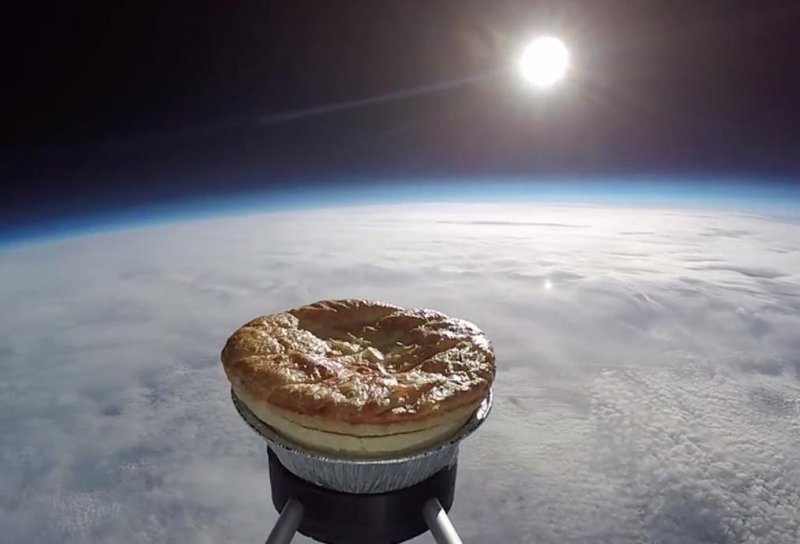 Meat-and-potato-pie-launched-100000-feet-into-space.jpg