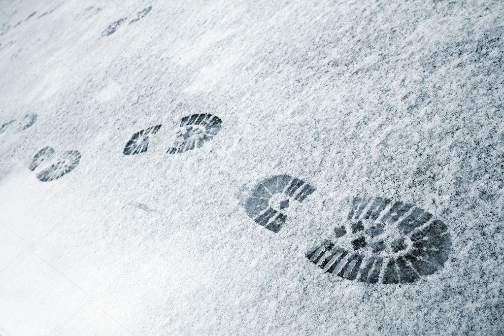 depositphotos_2912435-stock-photo-footprints-in-snow.jpg